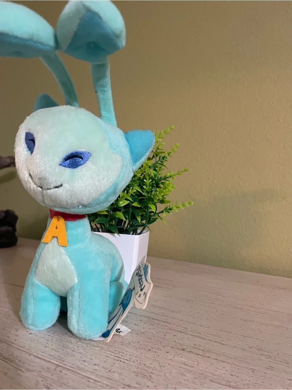 Vintage 2002 Neopets Blue Aisha limited edition plush toy